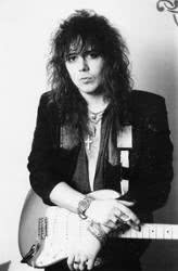 Yngwie Malmsteen - Brothers